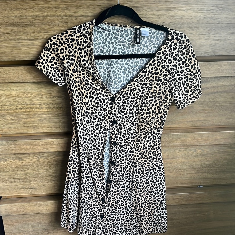 Buttoned down cheetah, short sleeve mini dress